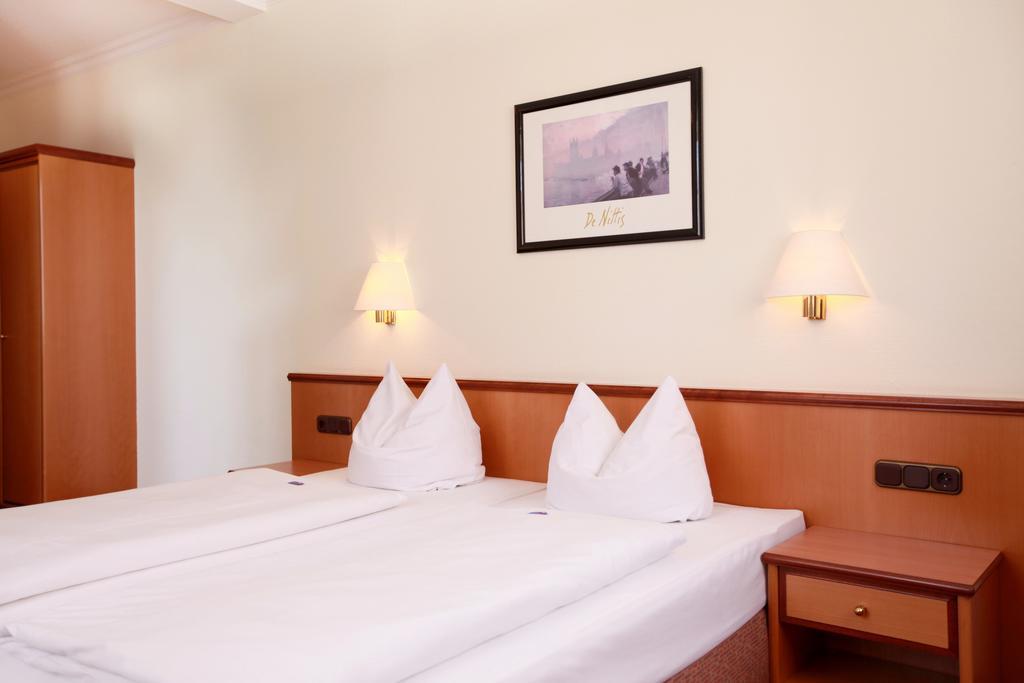 Landhotel Hirsch Кемптен Экстерьер фото
